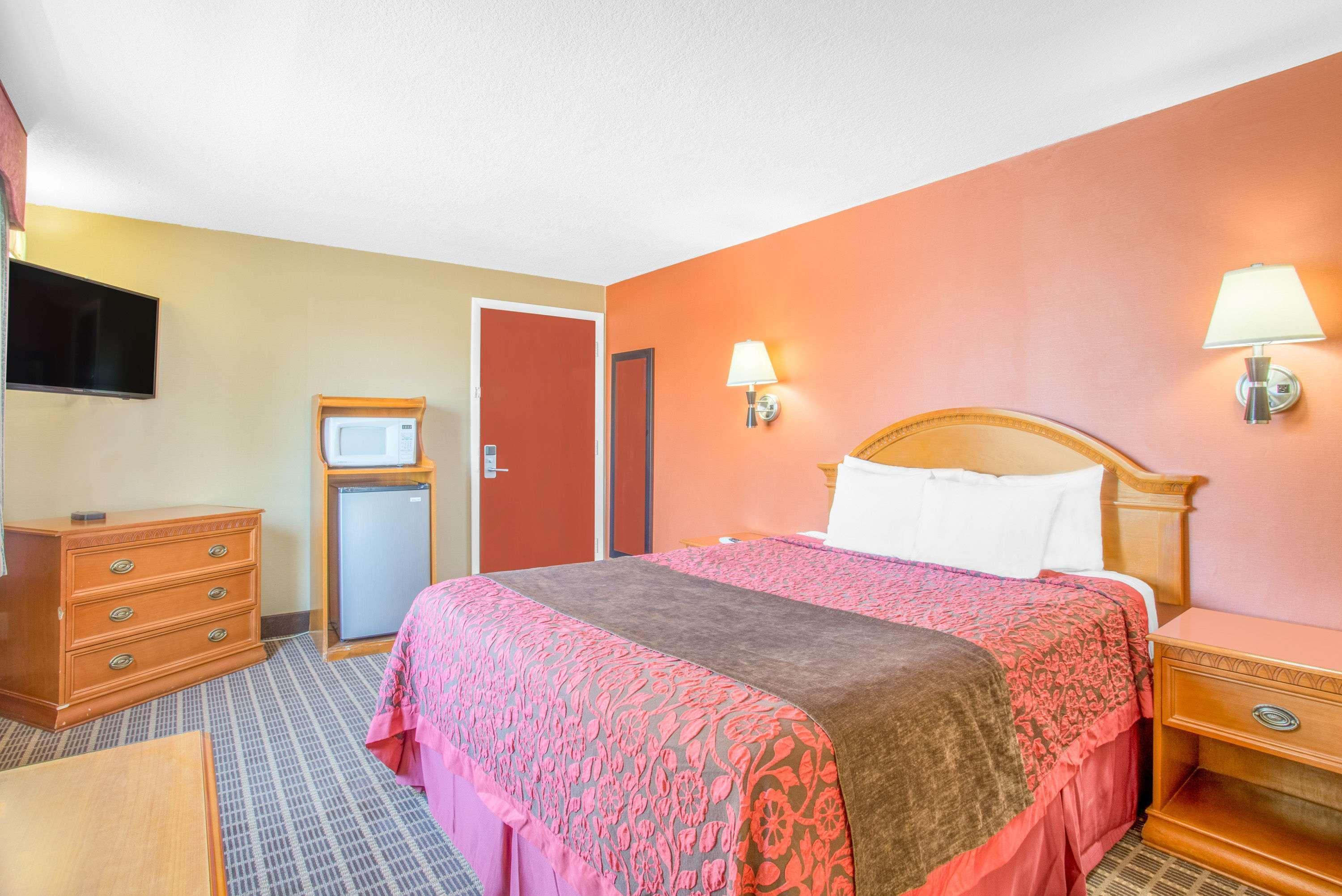 Days Inn By Wyndham Elko Exterior photo