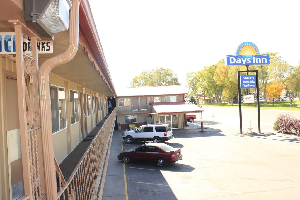 Days Inn By Wyndham Elko Exterior photo